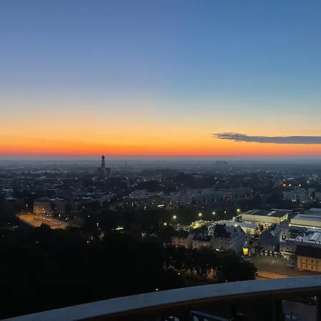 Cloud 21 Augsburgs Atemberaubendster Ausblick * Аугсбург
